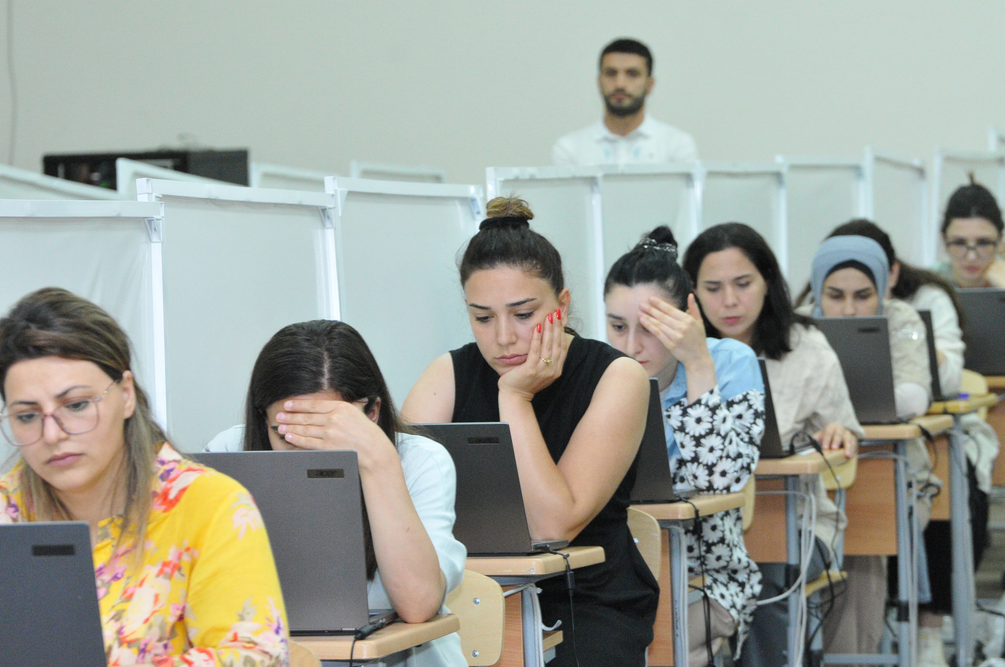 MÜTDA: 10 min namizəd eyni anda imtahan verə bilər 