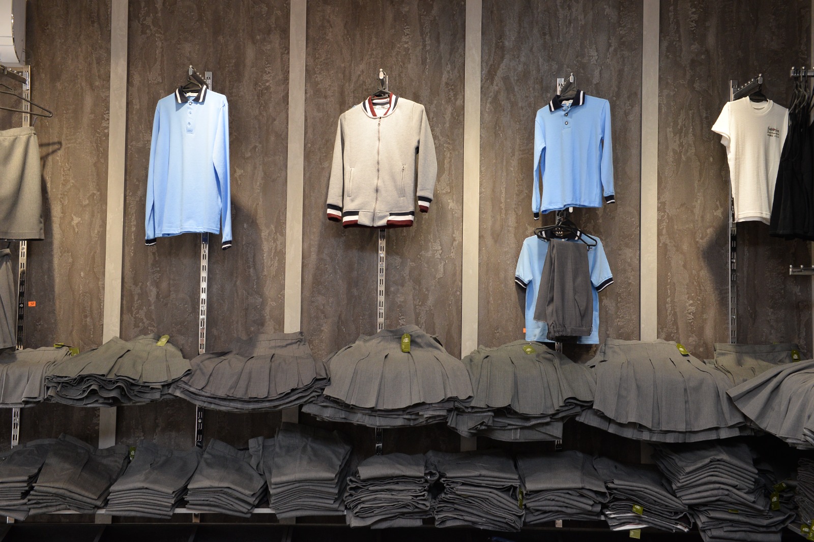 MÜTDA: Məktəbli geyiminə görə hansısa satış məntəqəsinə yönləndirilmə yolverilməzdir 