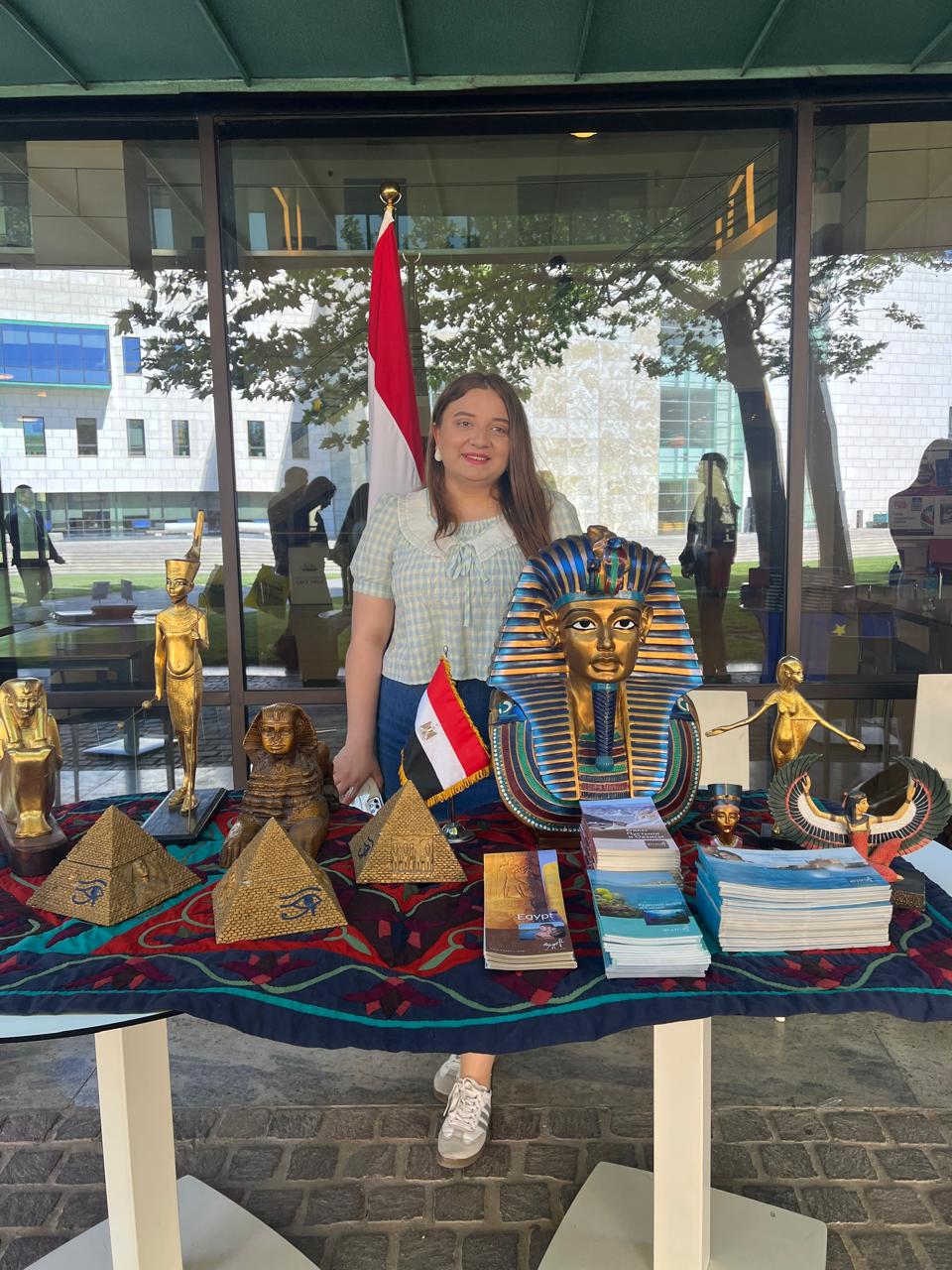 Müxtəlif mədəniyyətlər bir arada: ADA-dan dünyaya səyahət – REPORTAJ