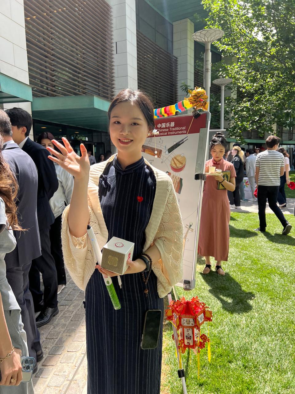 Müxtəlif mədəniyyətlər bir arada: ADA-dan dünyaya səyahət – REPORTAJ