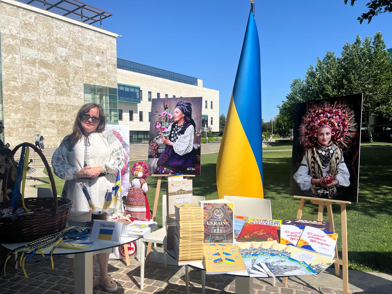 Müxtəlif mədəniyyətlər bir arada: ADA-dan dünyaya səyahət – REPORTAJ