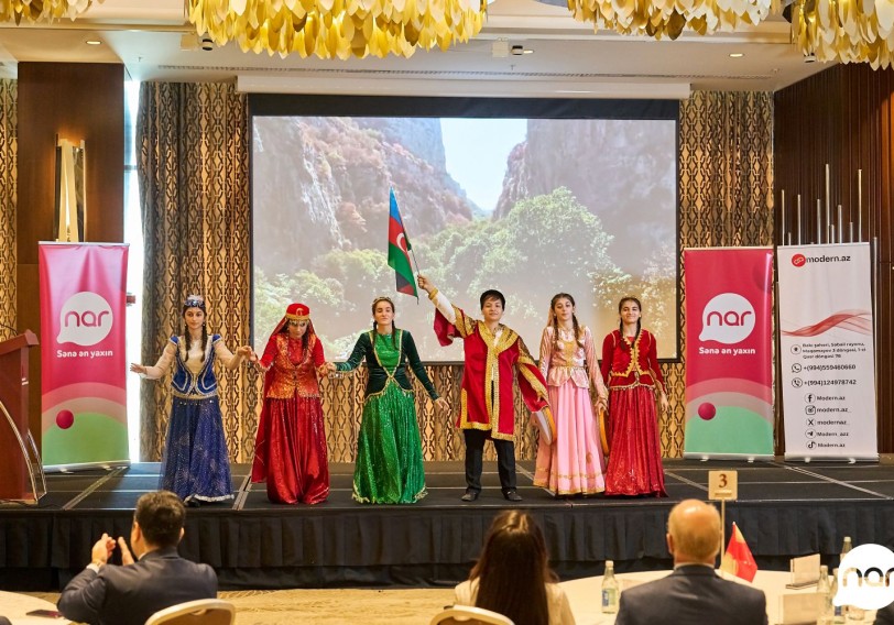 "Nar” ilin ən uğurlu abituriyentlərini mükafatlandırıb