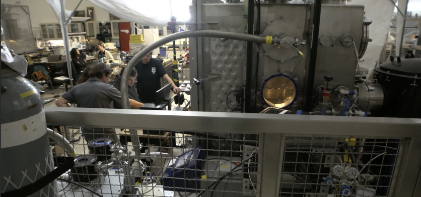 NASA Ayın səthində oksigen əldə edib