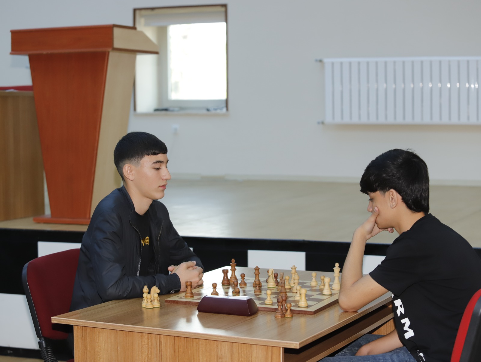 Naxçıvan komandası “Zəkaların mübarizəsi” olimpiadasının finalına çıxıb