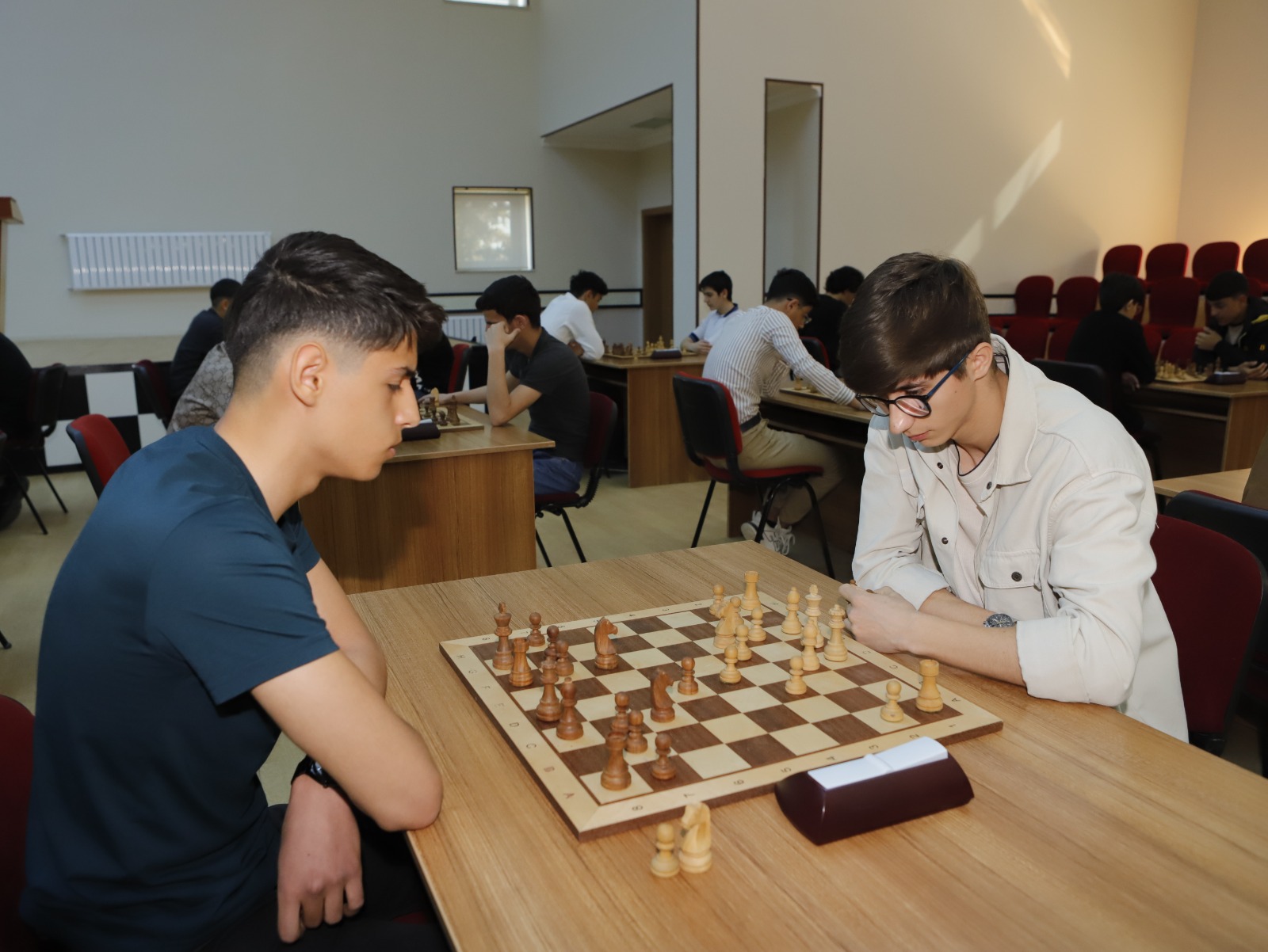 Naxçıvan komandası “Zəkaların mübarizəsi” olimpiadasının finalına çıxıb