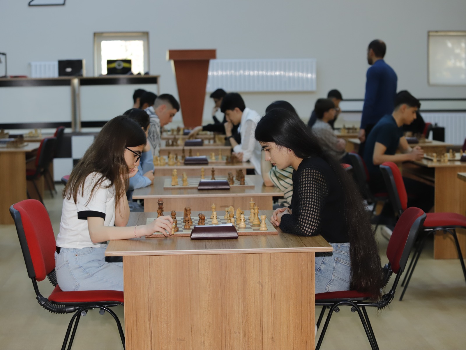 Naxçıvan komandası “Zəkaların mübarizəsi” olimpiadasının finalına çıxıb