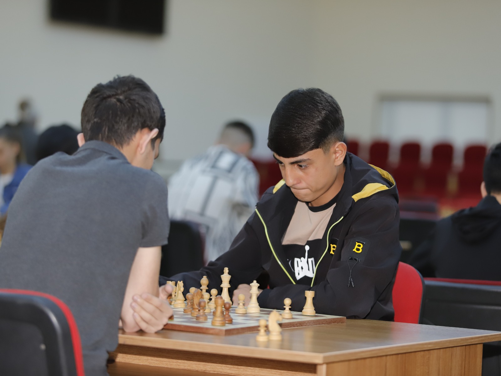 Naxçıvan komandası “Zəkaların mübarizəsi” olimpiadasının finalına çıxıb