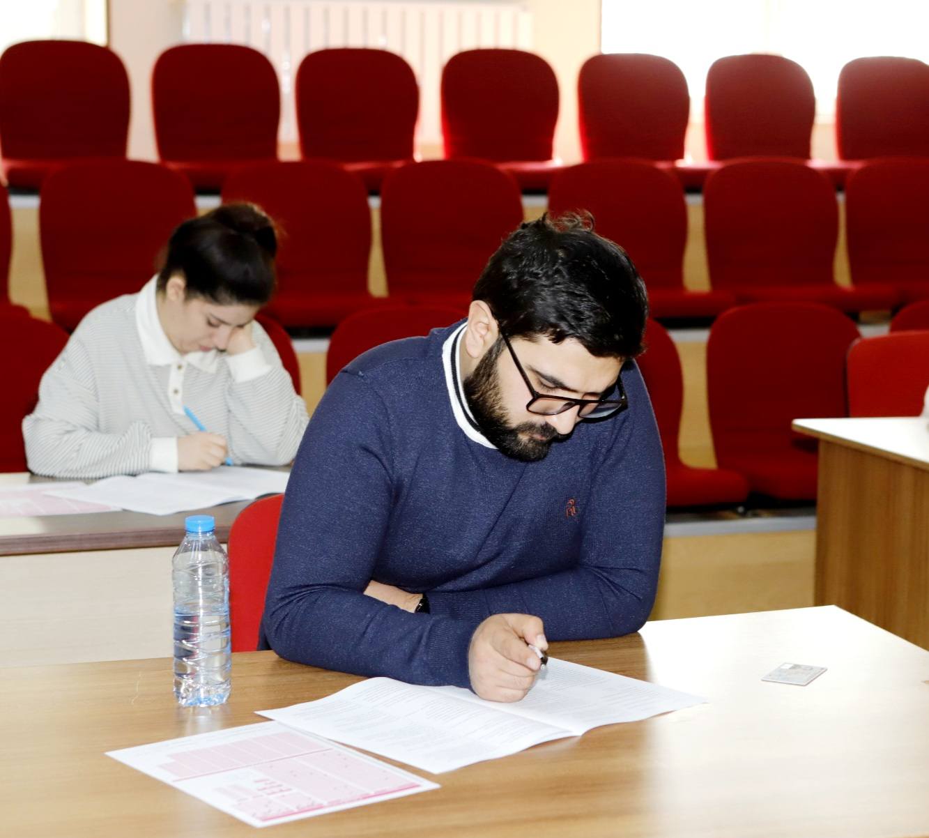 Naxçıvan məktəblərində psixoloq və kitabxanaçı işləmək istəyənlər imtahan veriblər