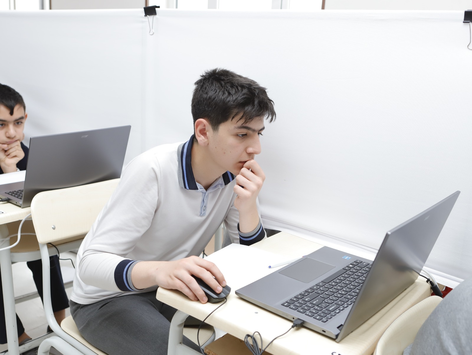 Naxçıvan məktəbliləri “Məktəblilərarası Milli Hakaton” müsabiqəsinə qatılıblar