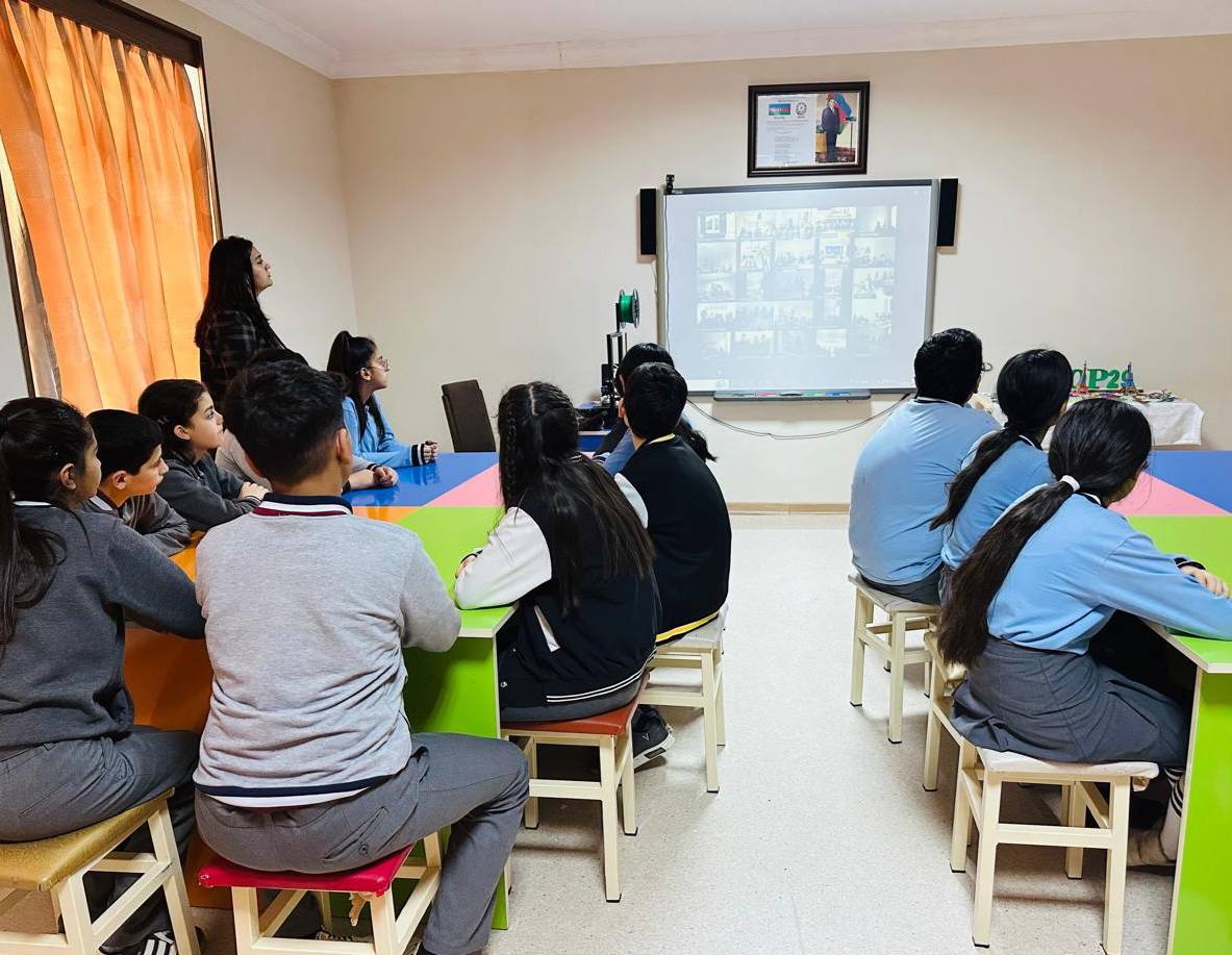 Naxçıvan STEAM Mərkəzində məktəblilər üçün onlayn dərs keçirilib