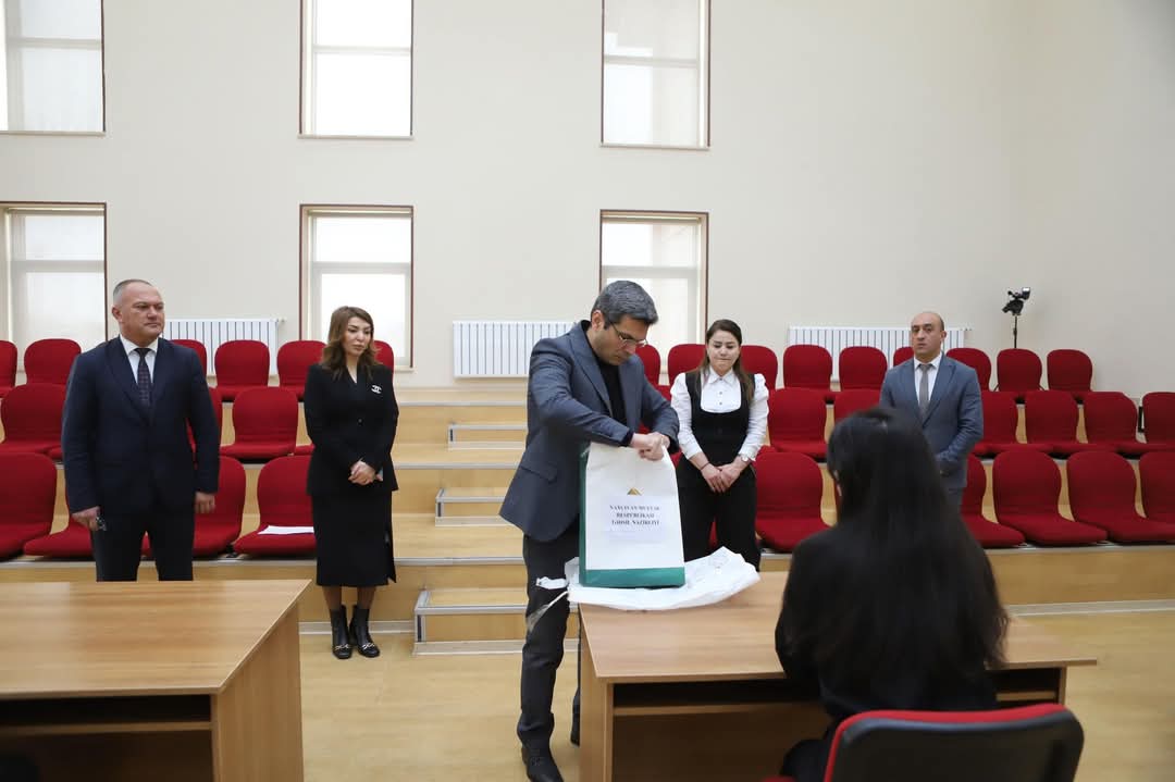 Naxçıvanda bağçalara müdir vəzifəsinə işə qəbulun test mərhələsi keçirilib