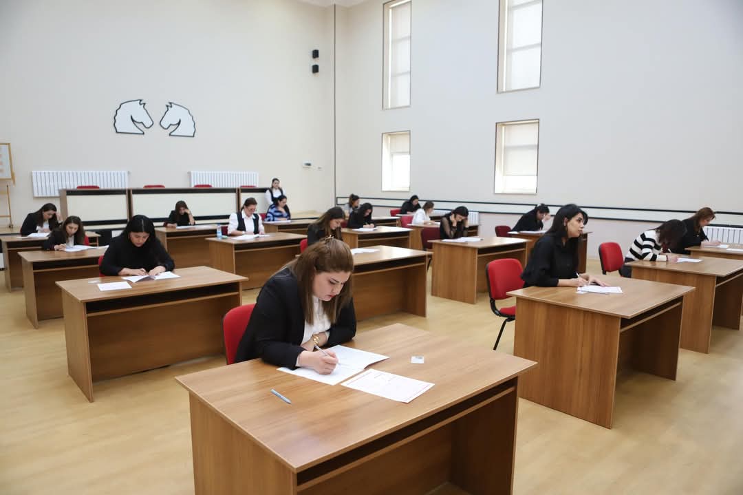 Naxçıvanda bağçalara müdir vəzifəsinə işə qəbulun test mərhələsi keçirilib