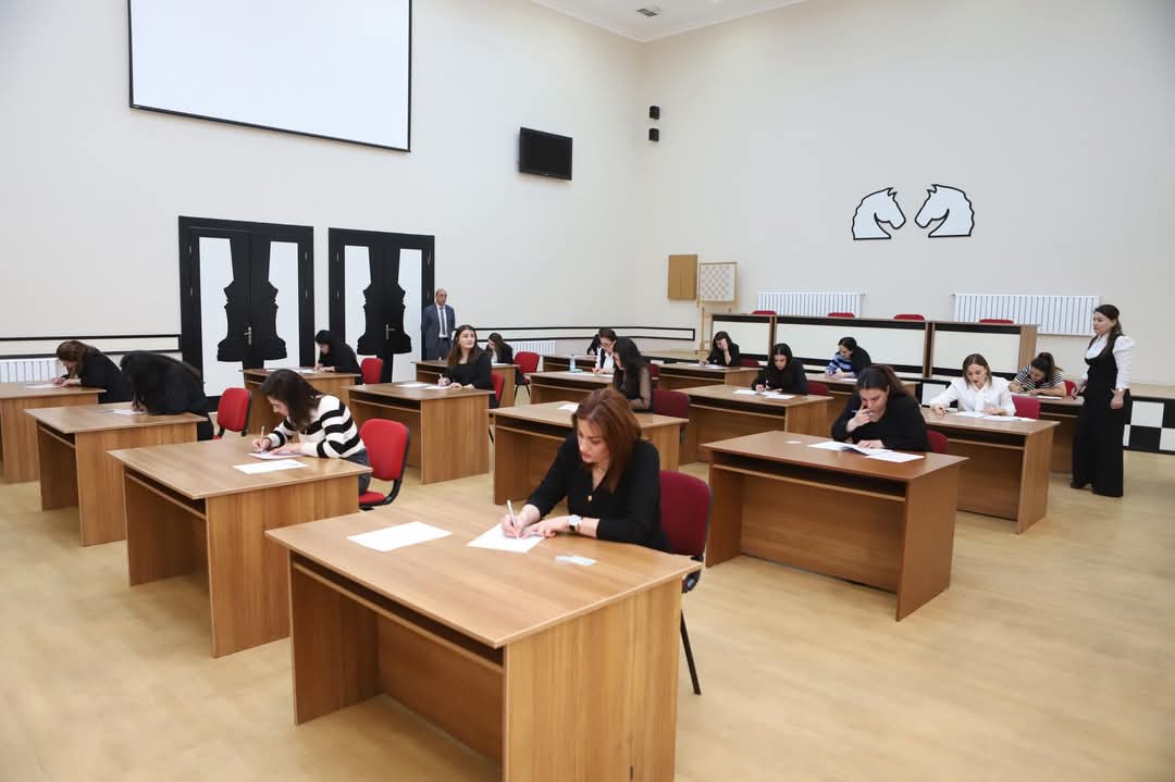 Naxçıvanda bağçalara müdir vəzifəsinə işə qəbulun test mərhələsi keçirilib