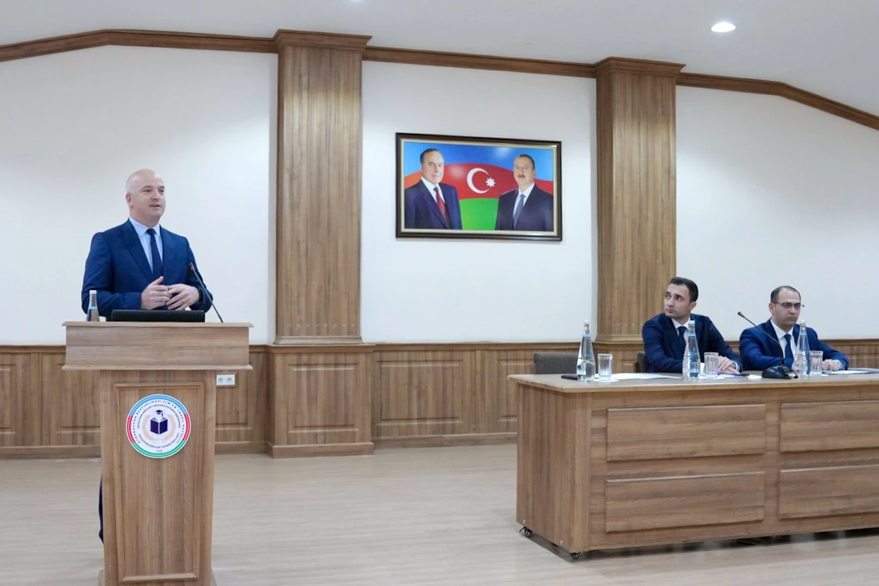 Naxçıvanda əmək bazarının inkişafı məsələlərinə dair görüş keçirilib