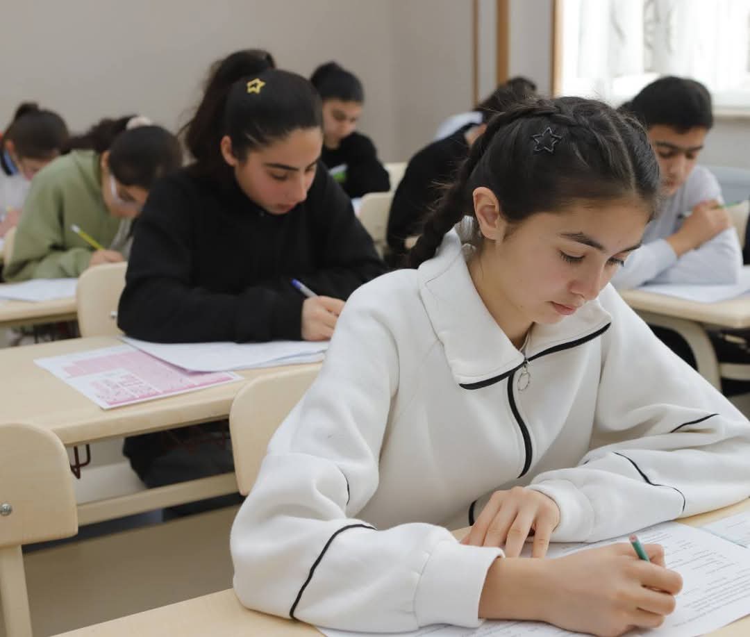 Naxçıvanda II Kimya-Biologiya olimpiadasının final turu keçirilib