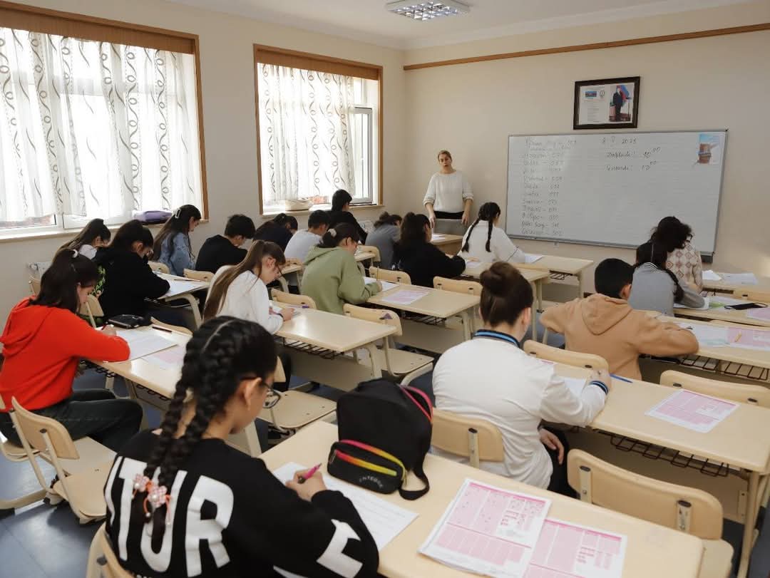 Naxçıvanda II Kimya-Biologiya olimpiadasının final turu keçirilib