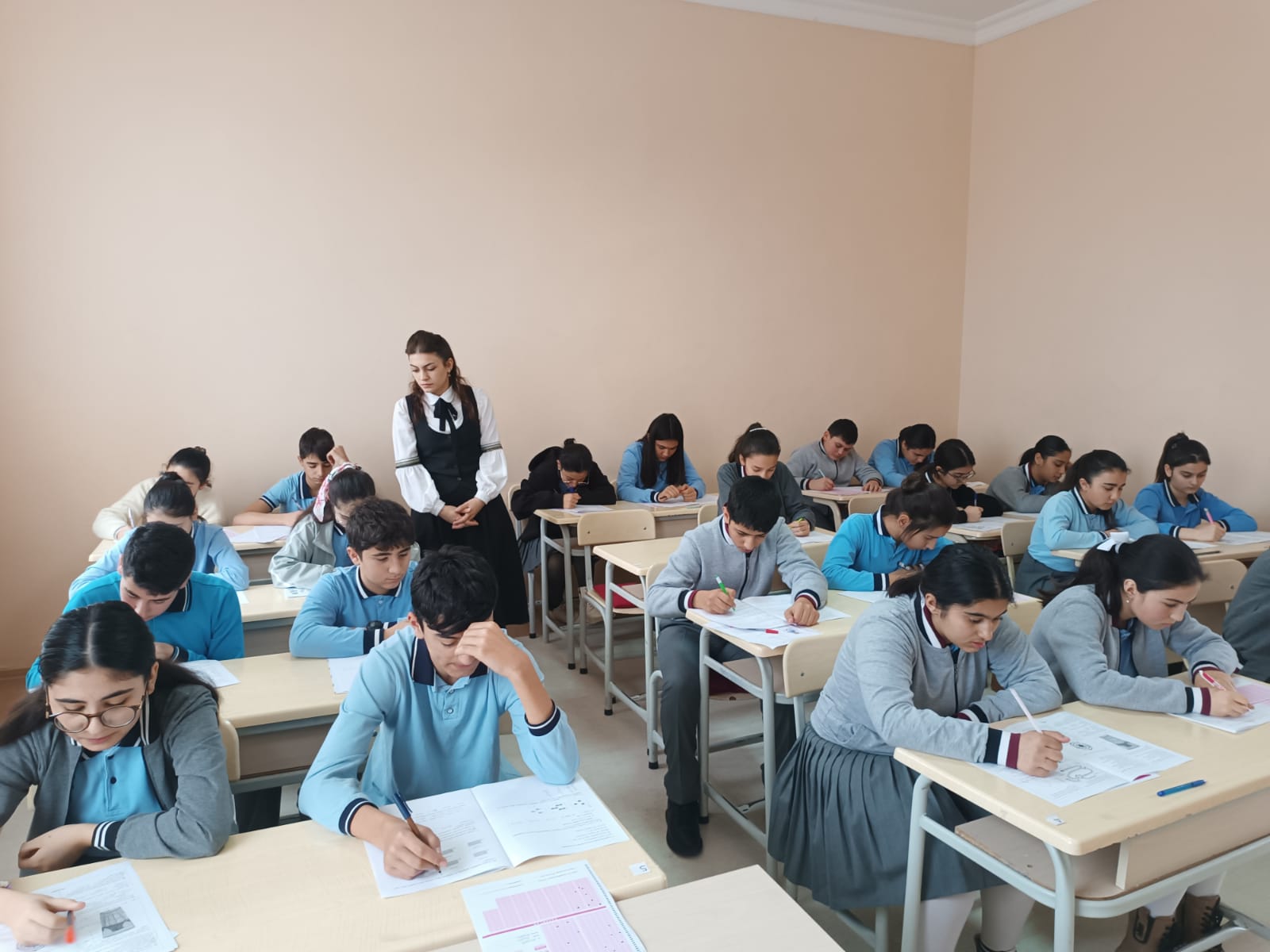 Naxçıvanda II Kimya-Biologiya Olimpiadasının rayon turu keçirilib