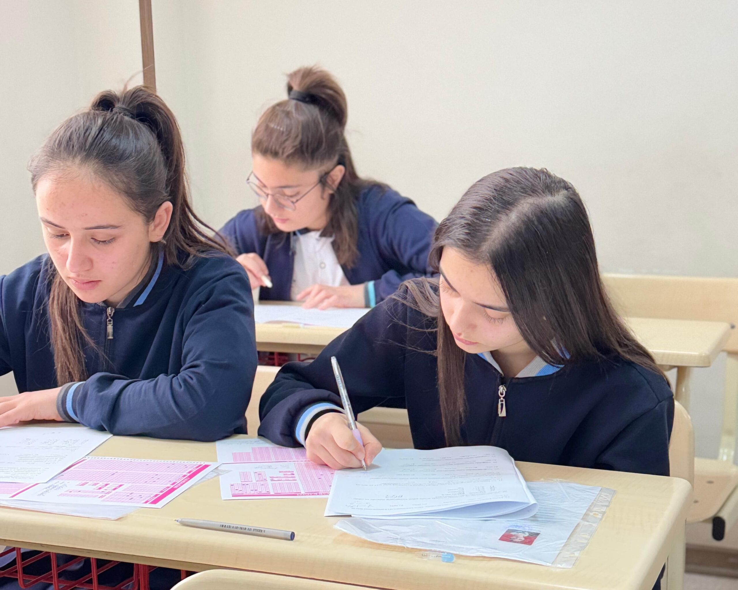 Naxçıvanda II Kimya-Biologiya Olimpiadasının rayon turu keçirilib