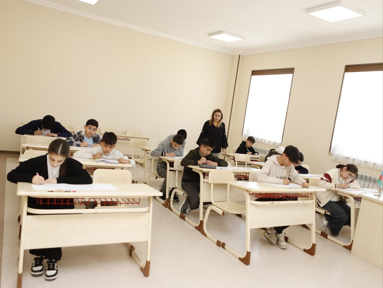 Naxçıvanda Nəsirəddin Tusi adına II fizika-riyaziyyat olimpiadasının final turu keçirilib