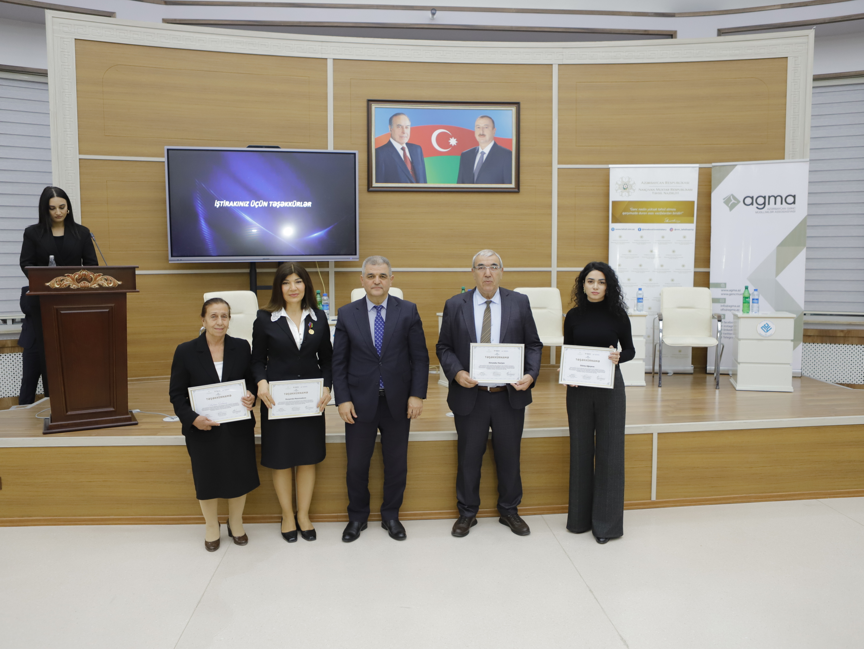 Naxçıvanda “Pedaqoji Həmrəylik: Təcrübədən Gələcəyə” adlı konfrans keçirilib