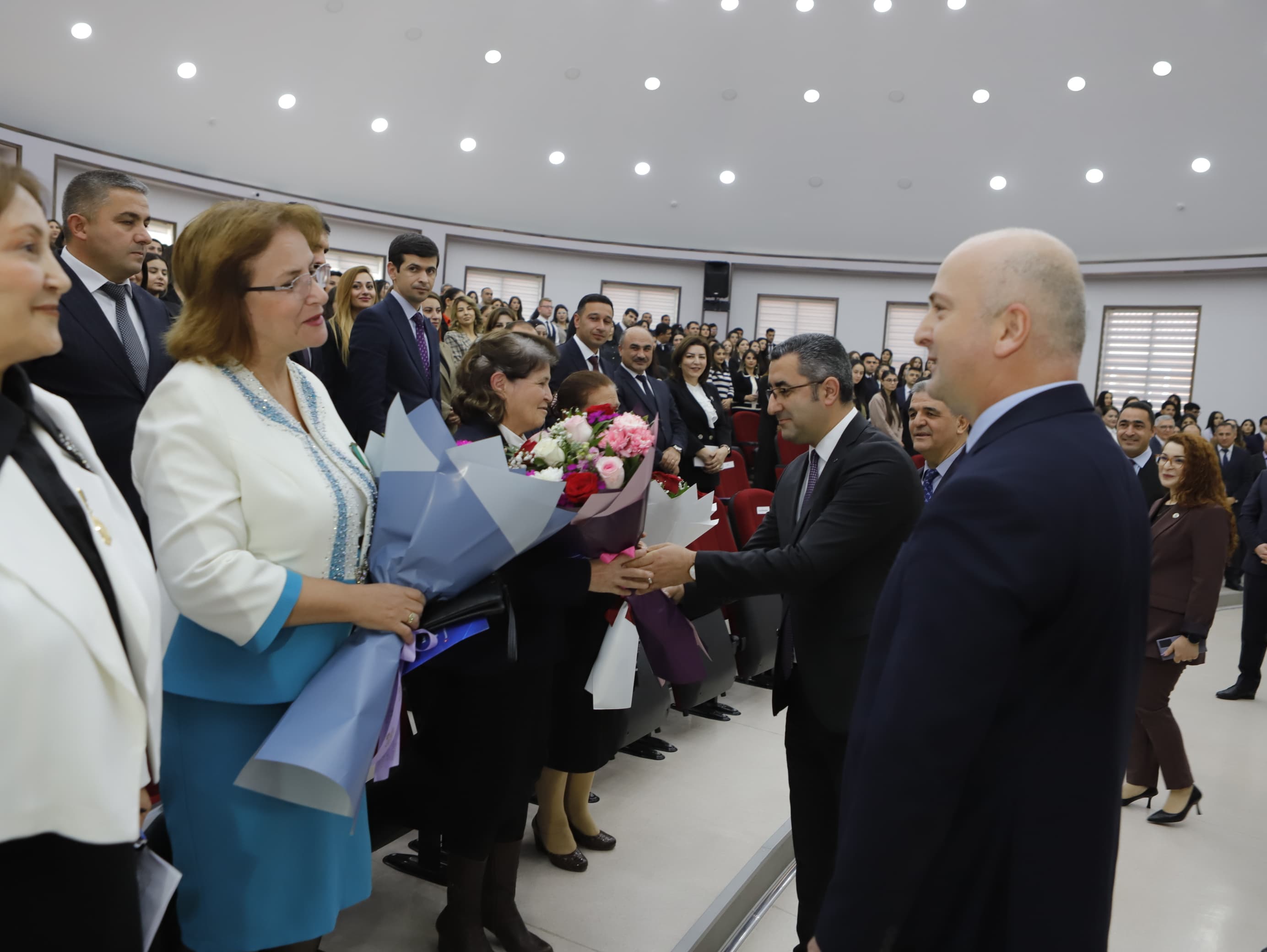 Naxçıvanda “Pedaqoji Həmrəylik: Təcrübədən Gələcəyə” adlı konfrans keçirilib