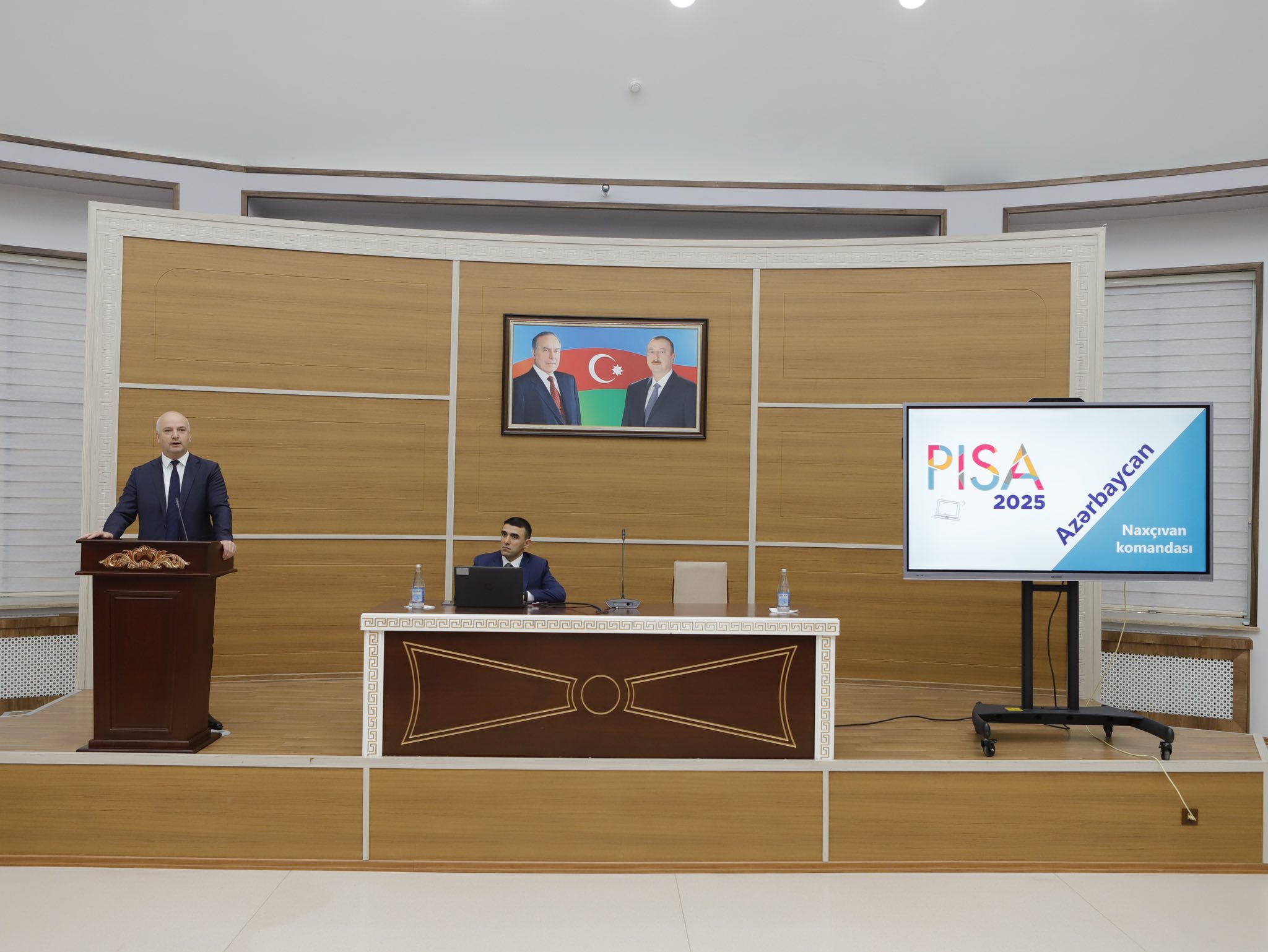 Naxçıvanda PISA 2025-də ilk dəfə iştirak edəcək şagirdlərlə görüş keçirilib 