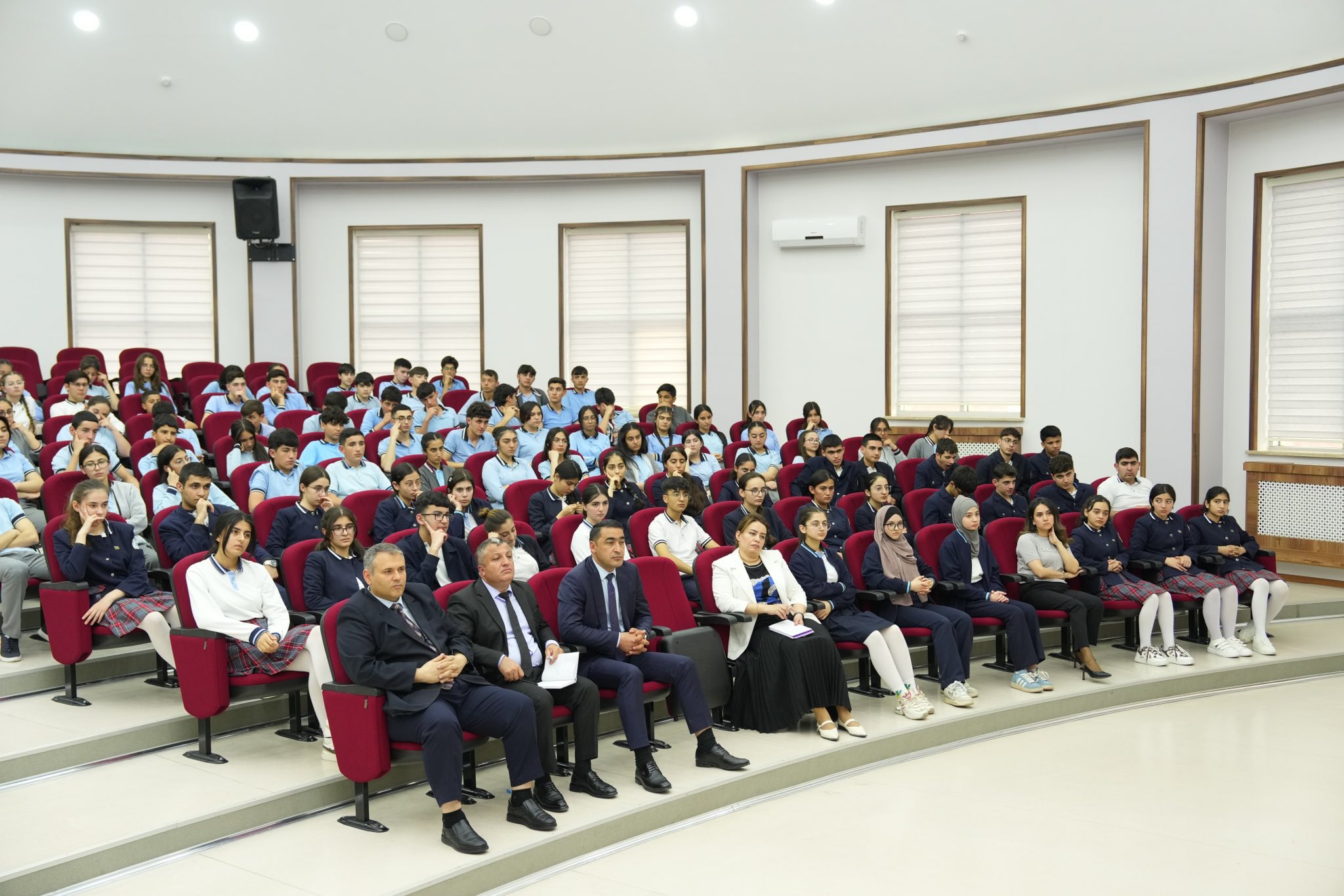 Naxçıvanda PISA 2025-də ilk dəfə iştirak edəcək şagirdlərlə görüş keçirilib