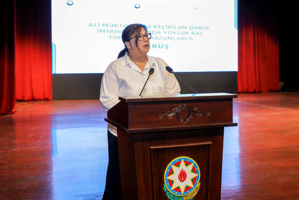 Naxçıvanda qəbul imtahanında yüksək nəticə göstərmiş məzunlarla görüş keçirilib