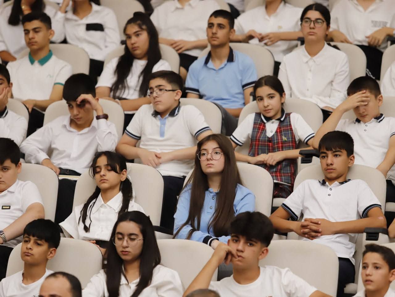 Naxçıvanda şagird nailiyyətlərinin mükafatlandırılmasına həsr olunmuş tədbir keçirilib