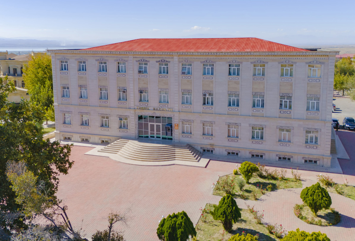 Naxçıvanda təhsil müəssisələrinə müdir və direktorlar təyin edilib 
