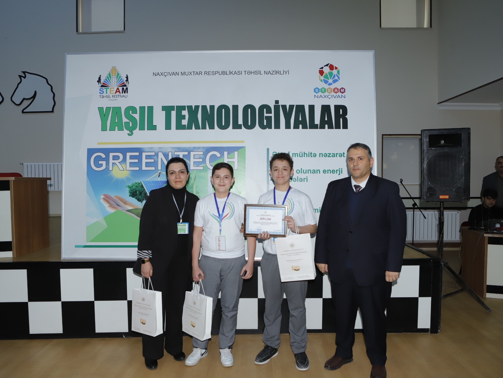 Naxçıvanda “Yaşıl texnologiyalar” müsabiqəsi keçirilib 