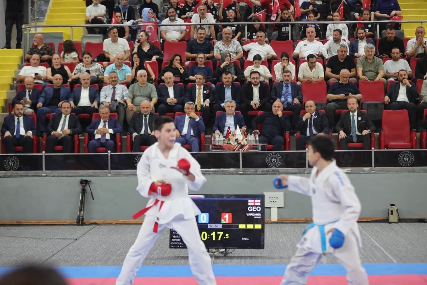 Naxçıvanın karateçiləri Türkiyədən medalla döndülər 