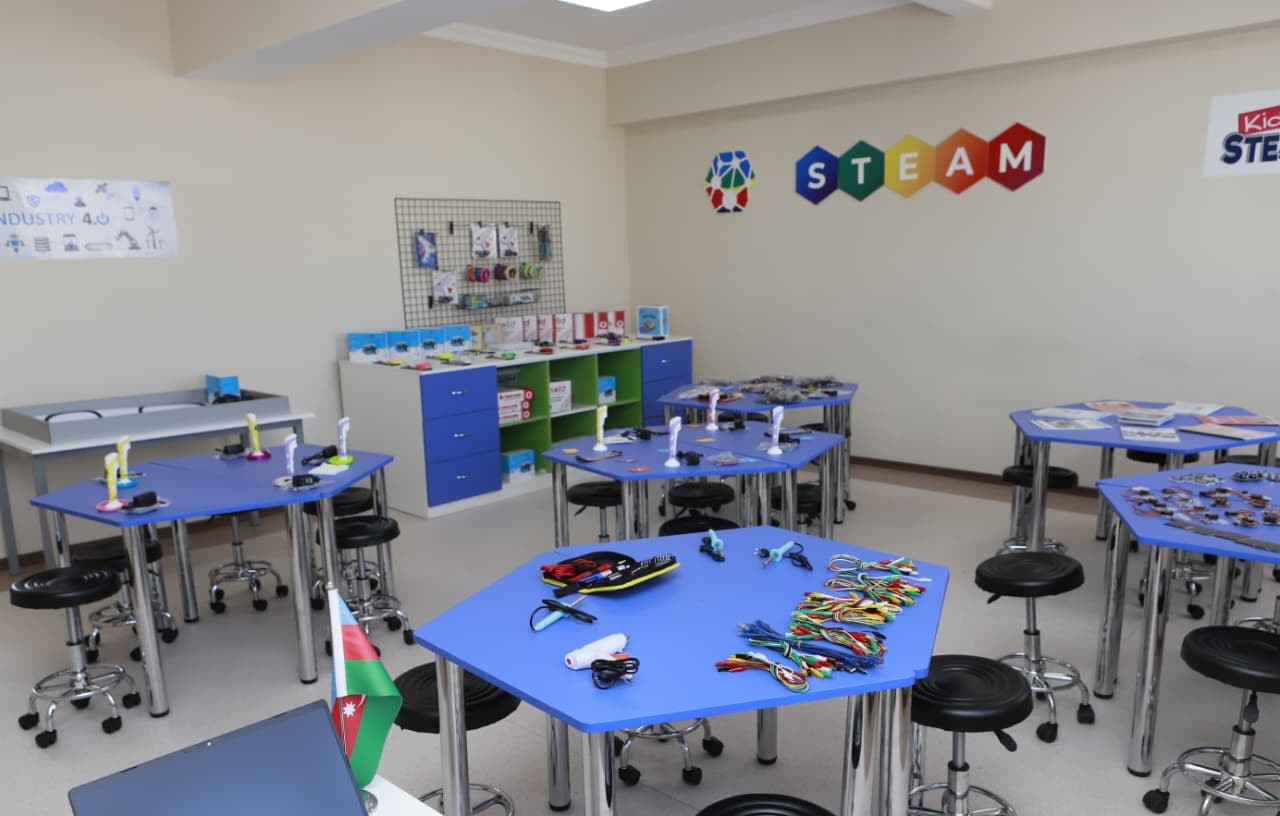 Naxçıvanın məktəblərində 50 yeni STEAM otağı yaradılacaq 