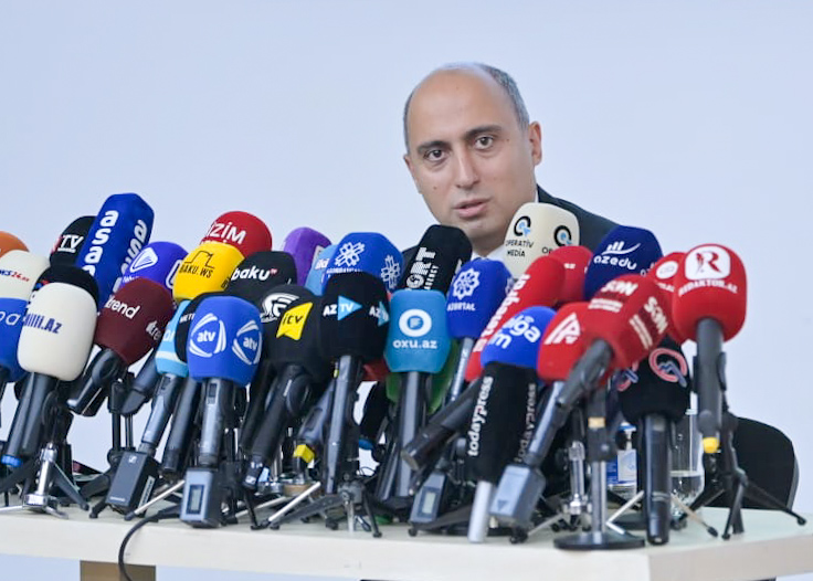 Nazir: Məktəbdə fond pulu yığmaq olmaz