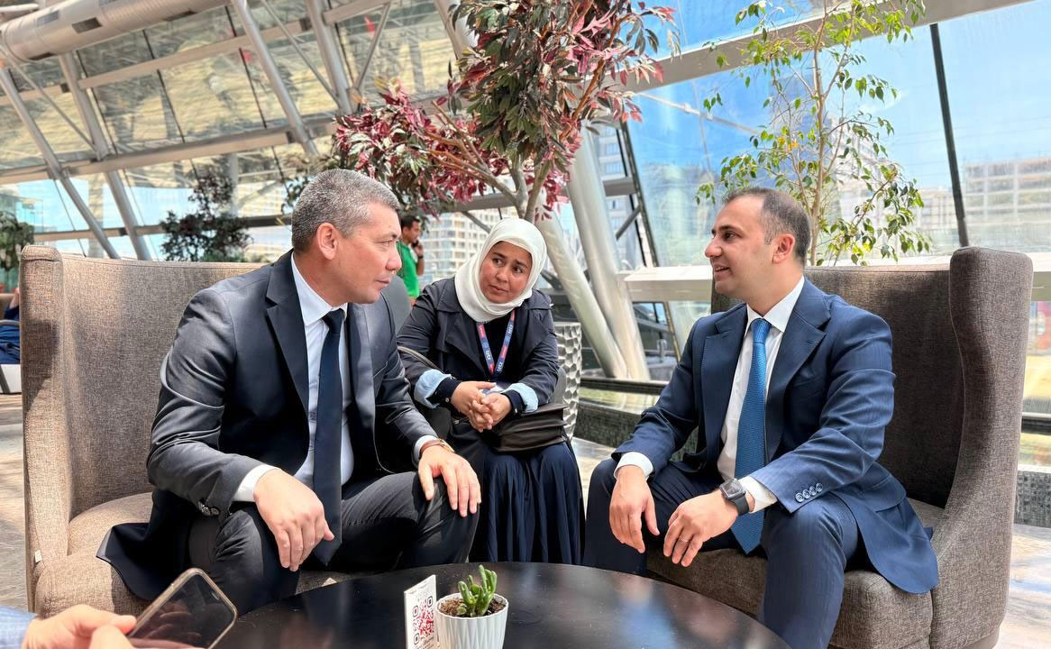 Nazir müavini 6-cı Beynəlxalq Təhsil Texnologiyaları Sammiti çərçivəsində görüşlər keçirib