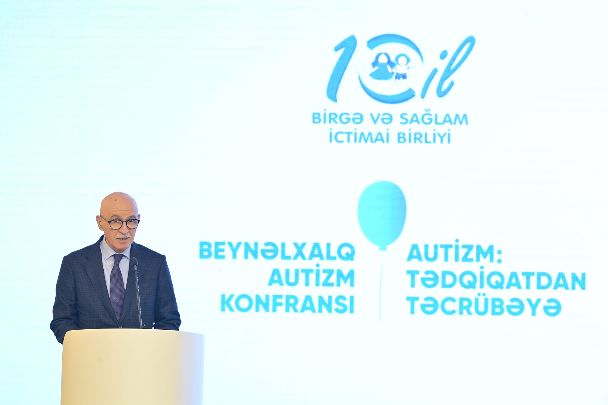 Nazir müavini: Autizmli uşaqların təhsilə cəlbi onların inkişafına təsir göstərir