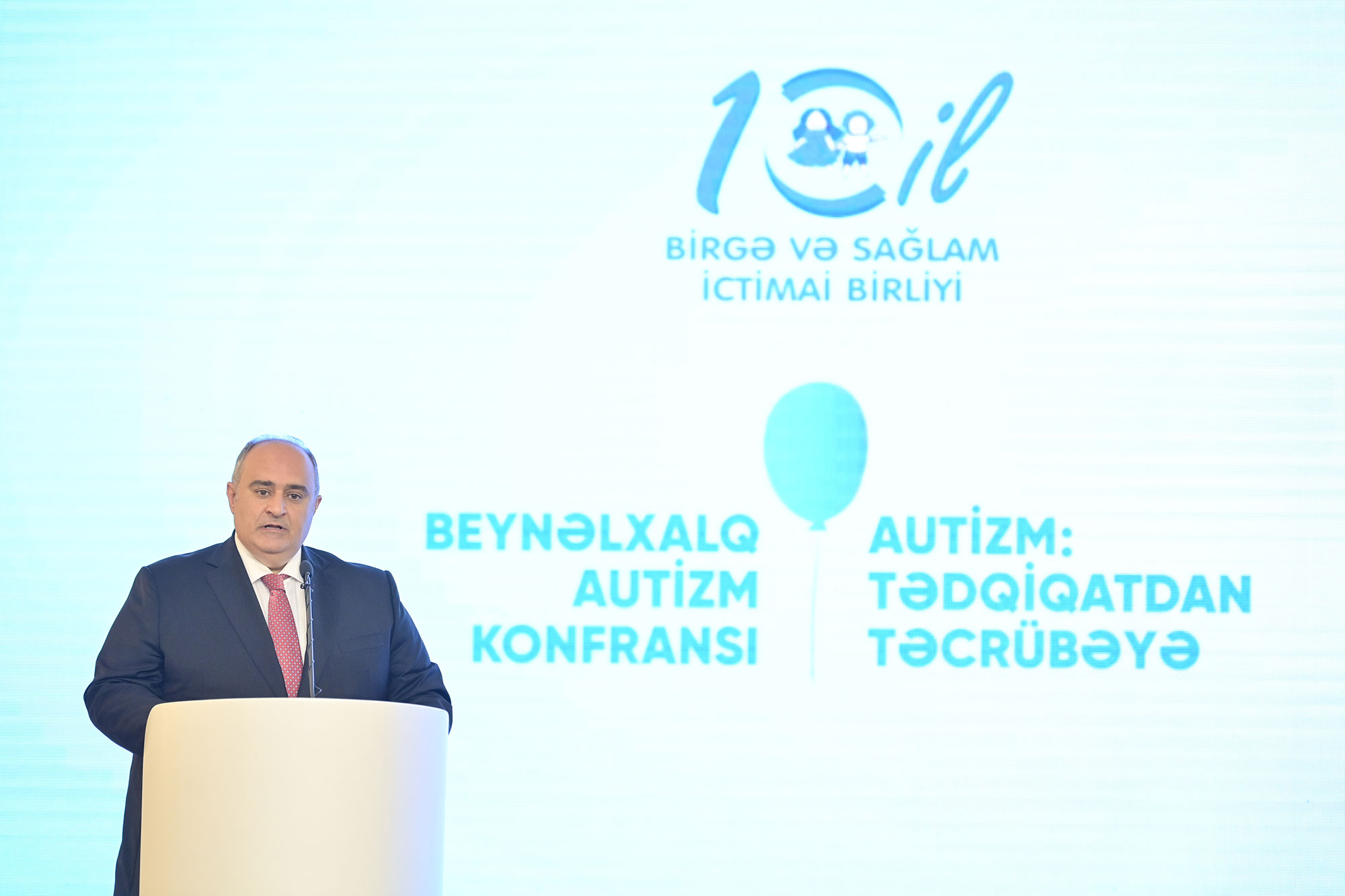 Nazir müavini: Autizmli uşaqların təhsilə cəlbi onların inkişafına təsir göstərir