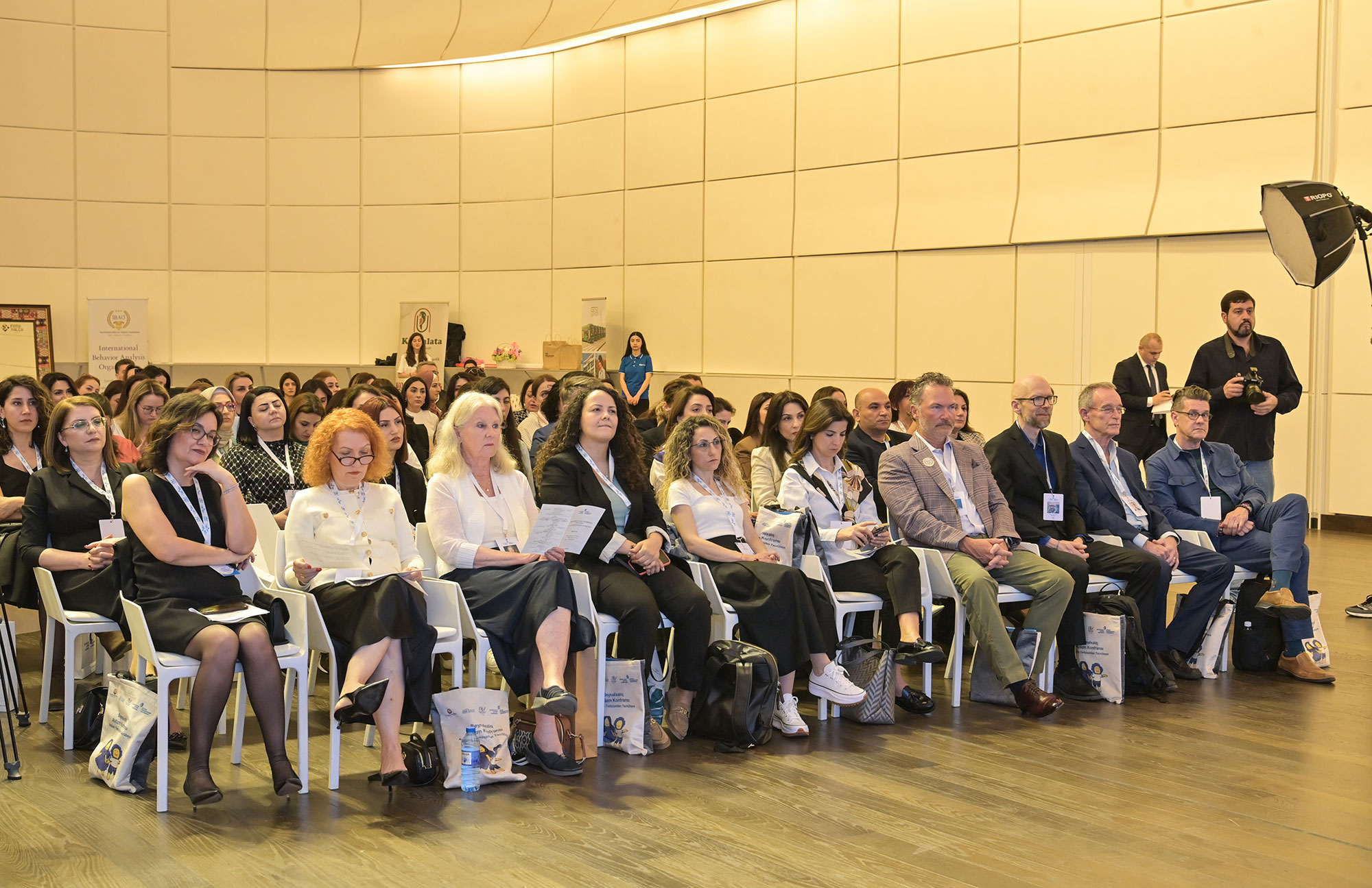 Nazir müavini: Autizmli uşaqların təhsilə cəlbi onların inkişafına təsir göstərir