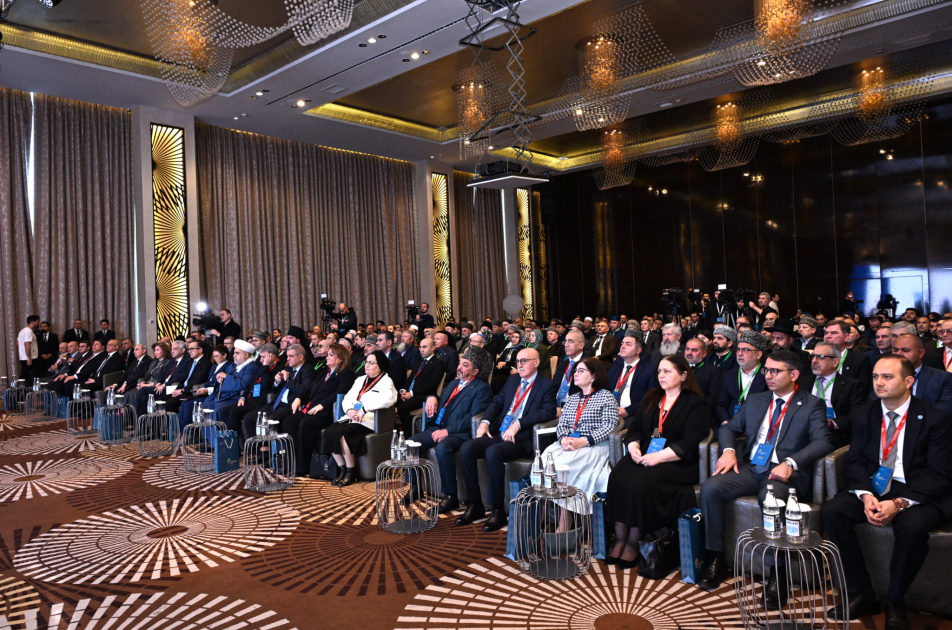 Nazir müavini Azərbaycan din xadimlərinin Forumunda iştirak edib