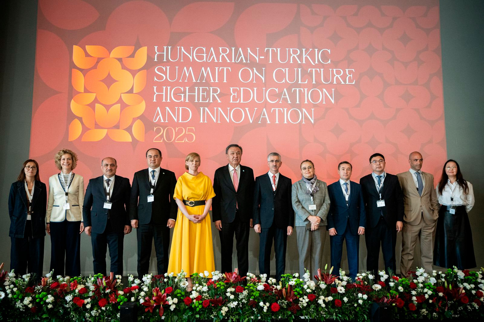 Nazir müavini İdris İsayev Macar-Türk Sammitində iştirak edib