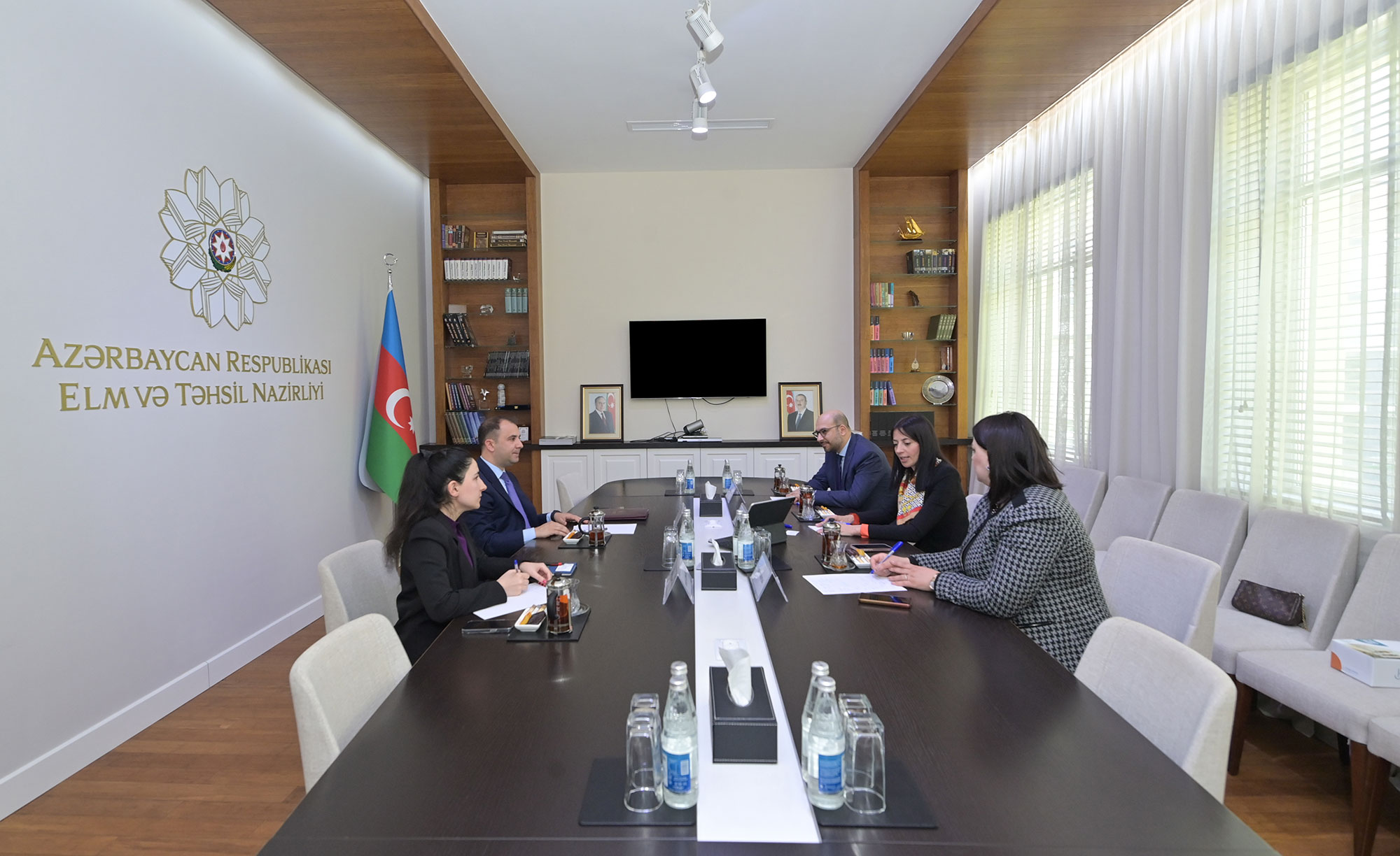 Nazir müavini İtaliya Deputatlar Palatasının üzvü ilə görüşüb 