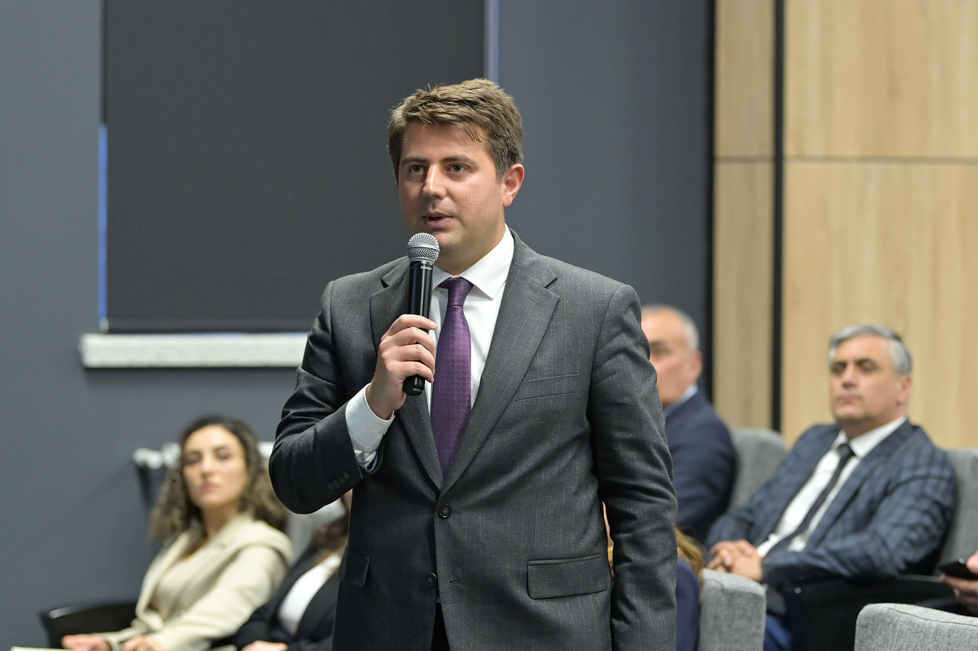 Nazir müavini nazirlik və tabe qurumların kommunikasiyaya məsul əməkdaşları ilə görüşüb