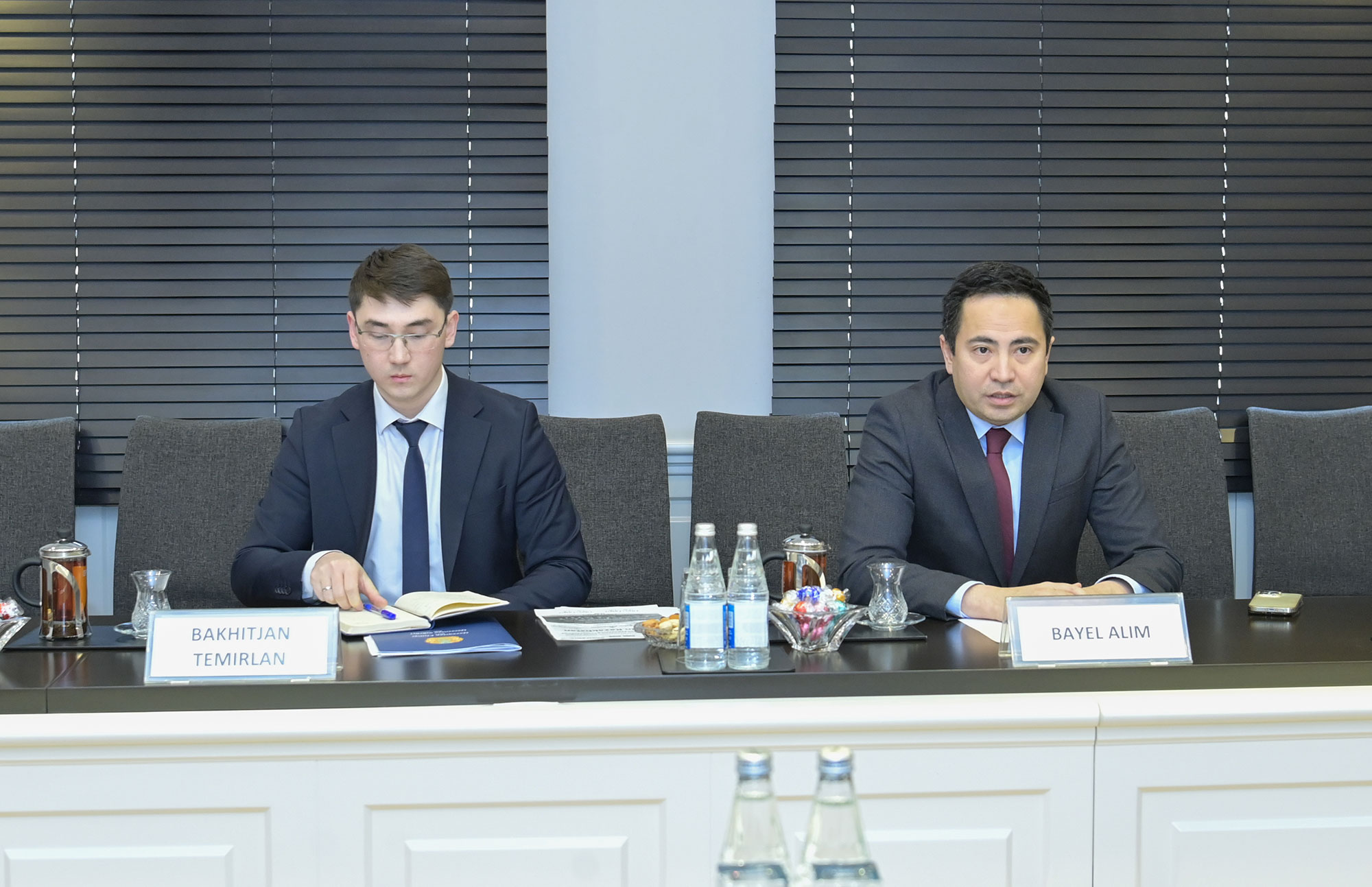 Nazir müavini Qazaxıstanın fövqəladə və səlahiyyətli səfiri ilə görüşüb