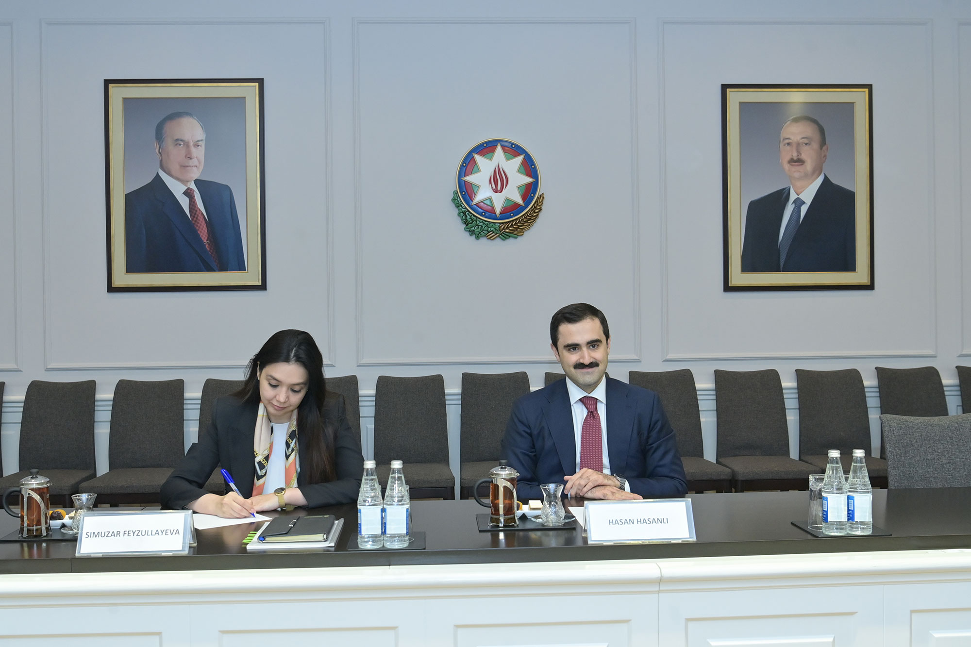 Nazir müavini vyetnamlı həmkarı ilə görüşüb