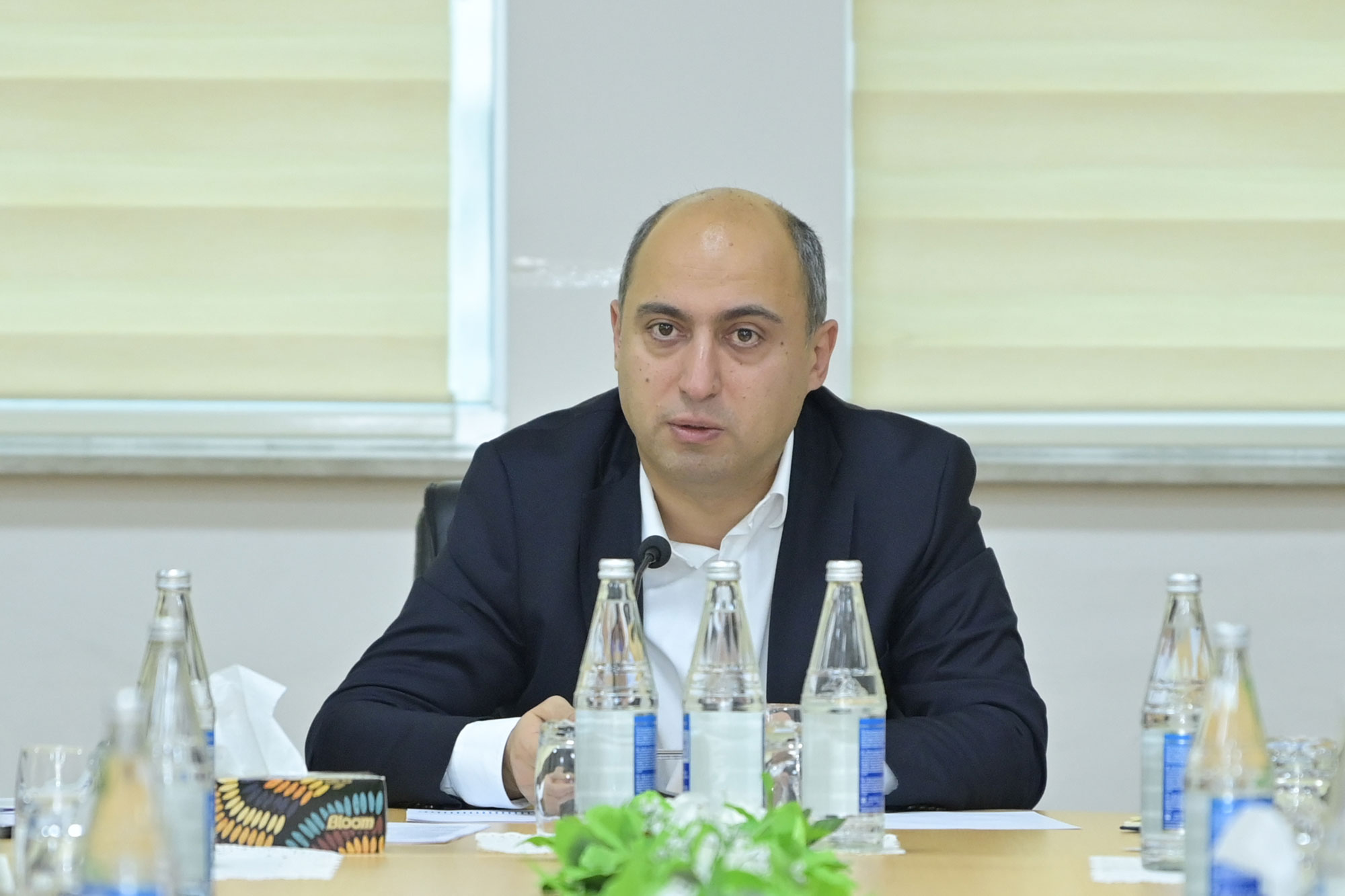 Nazir Sabunçu rayonunun məktəb direktorları ilə görüşüb