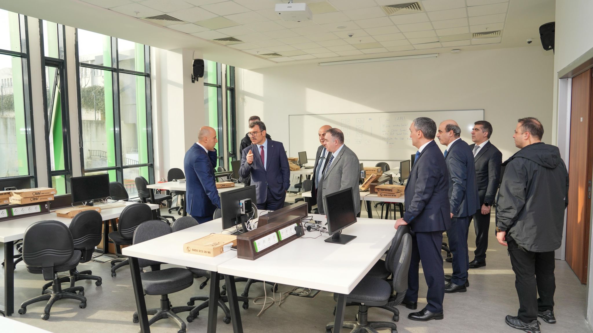 Nazir Türkiyədə təhsil alan azərbaycanlı doktorantlarla görüşüb