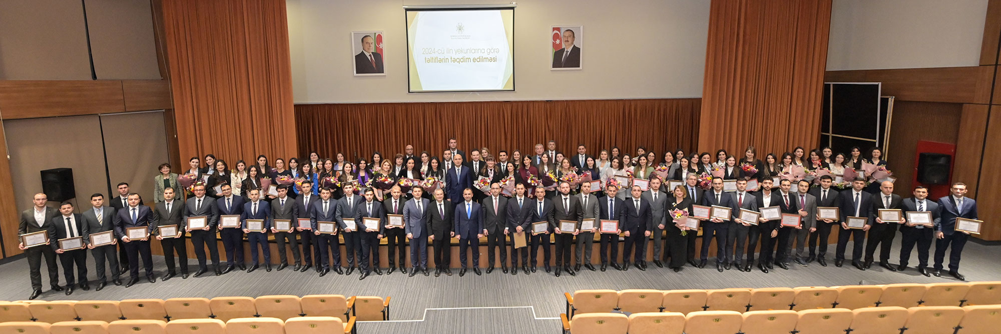 Nazirliyin bir qrup əməkdaşı təltif edilib 