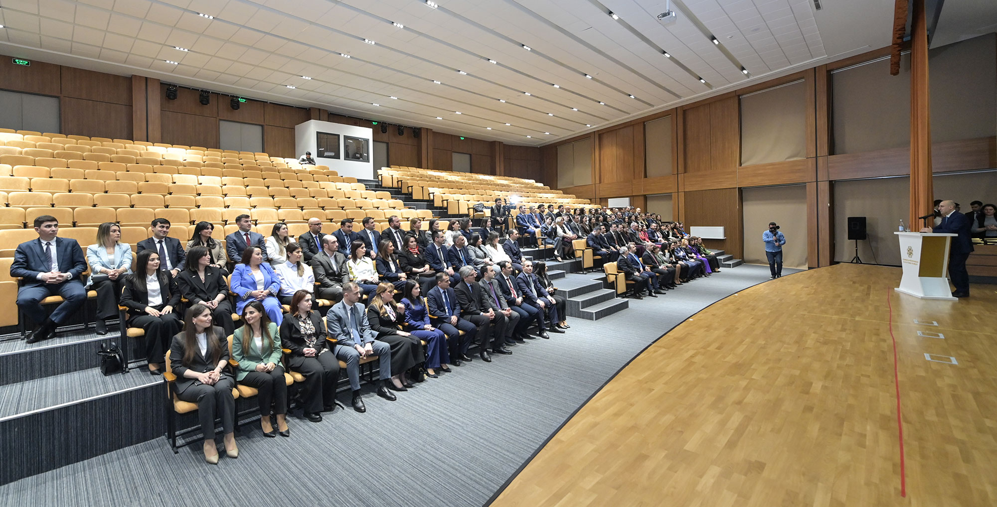 Nazirliyin bir qrup əməkdaşı təltif edilib