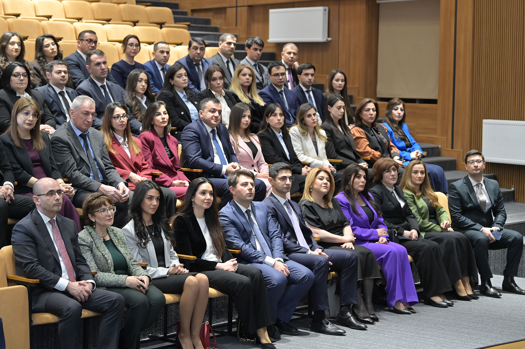 Nazirliyin bir qrup əməkdaşı təltif edilib