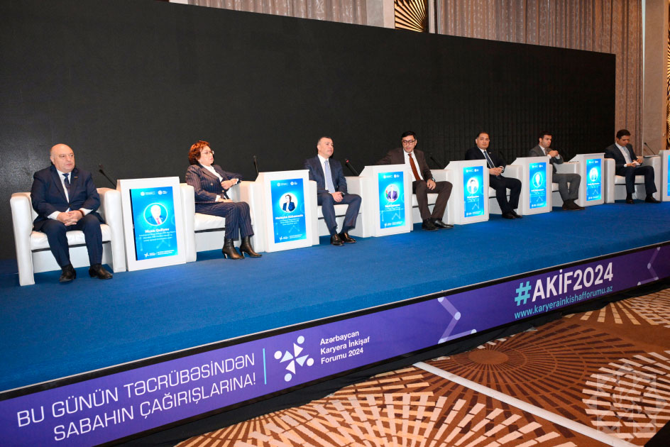 Nazirliyin rəsmiləri dördüncü Azərbaycan Karyera İnkişaf Forumunda iştirak edib 